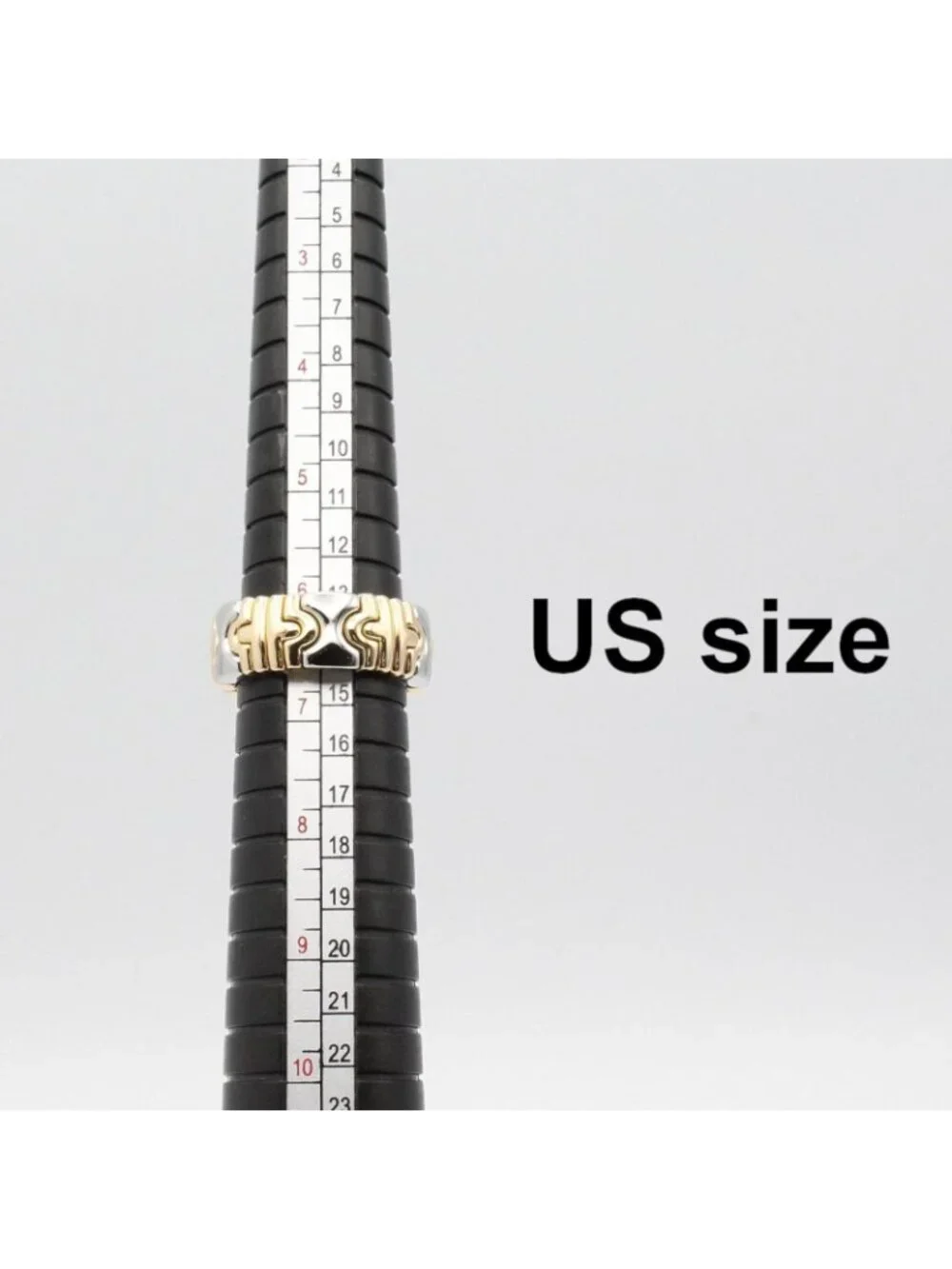 Bvlgari Ring Parentesi 18k